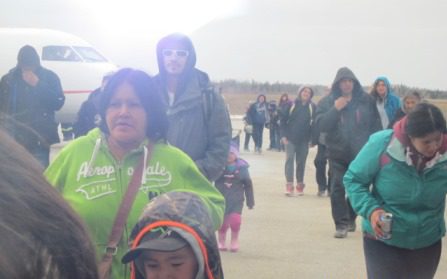 Kashechewan evacuees arrival pushed back a day