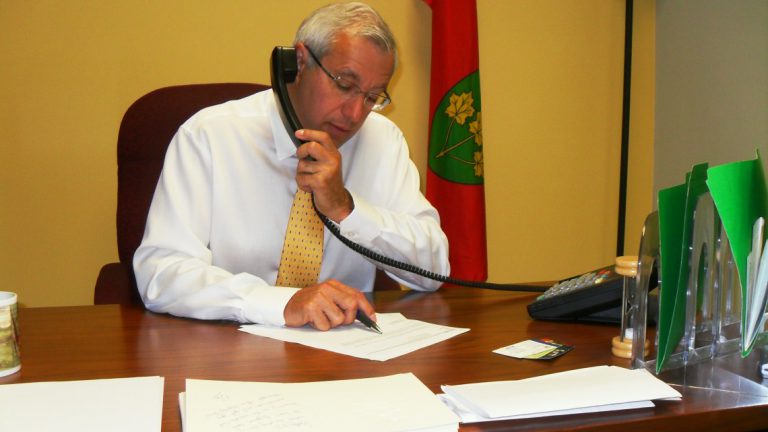 CONSERVATIVE FINANCE CRITIC RESPONDS TO A DROP IN EMPLOYMENT IN ONTARIO
