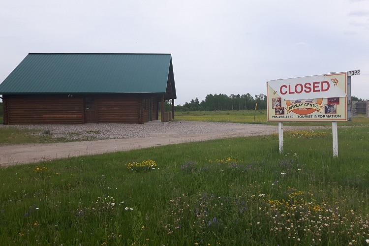 Iroquois Falls closes its tourist info booth