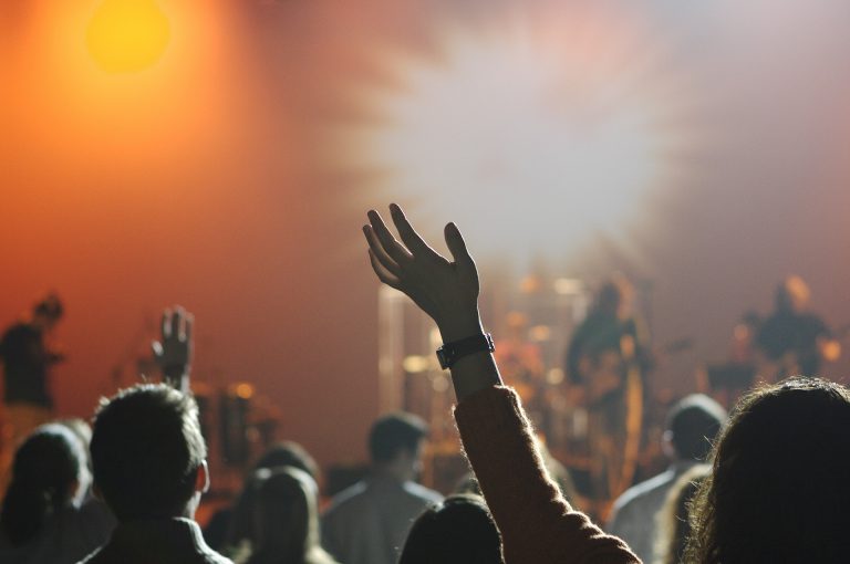 Bilingual concerts receiving good support at Centre De Loisirs