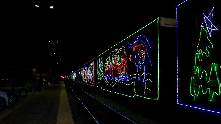Christmas Train pulled off rails