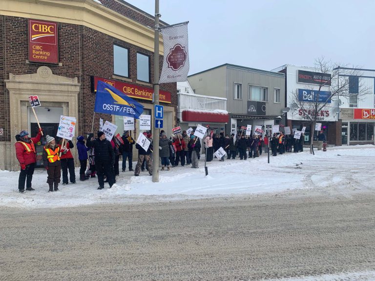 High School teachers picket on circle in Kapuskasing