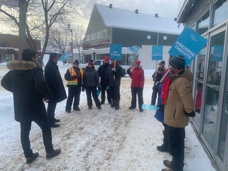 Catholic Teachers picket on the circle in Kapuskasing