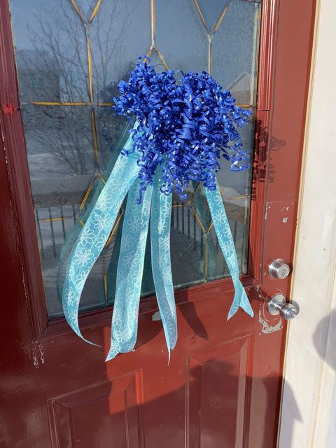 Ribbon campaign underway to show support at Extendicare in Kap