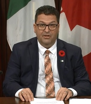 Bourgouin presents private members bill to help young truckers with winter driving