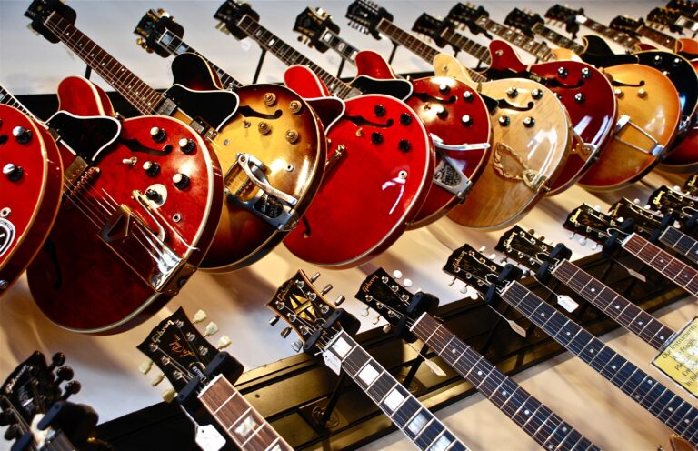Kapuskasing native, former announcer to release guitar book this summer