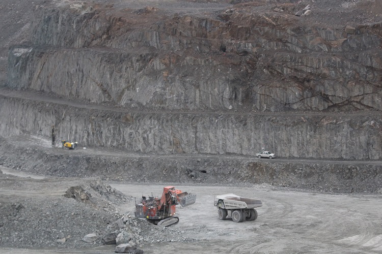 New life breathed into Pamour open pit with first gold mining there since 2009