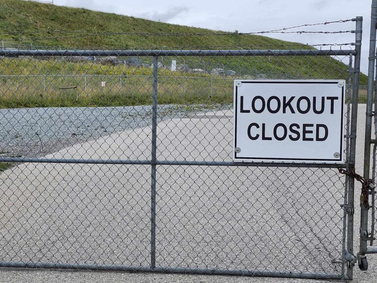 Movement in wall is why closure of lookout at Hollinger Pit is ongoing, work halted