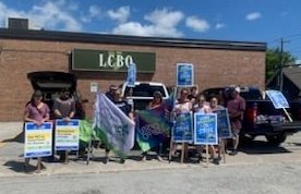 Striking LCBO workers gather in Cochrane