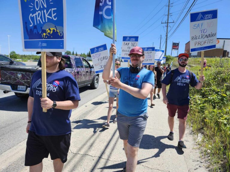 Striking LCBO workers get support from CMHA employees
